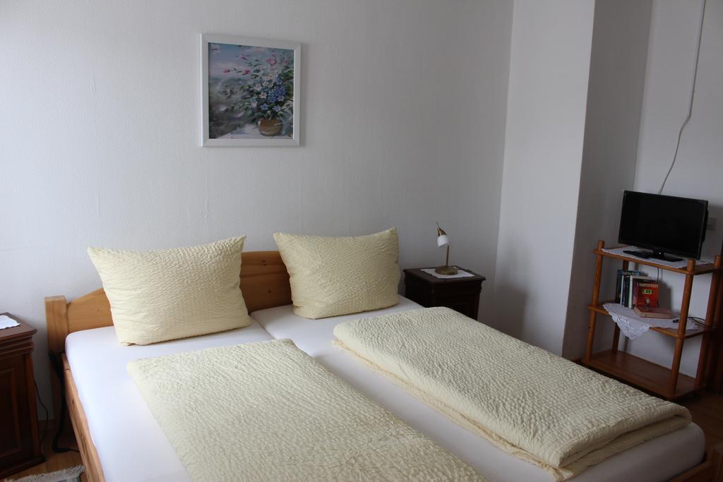 Altes Schulhaus Hotel Niederschlettenbach ภายนอก รูปภาพ