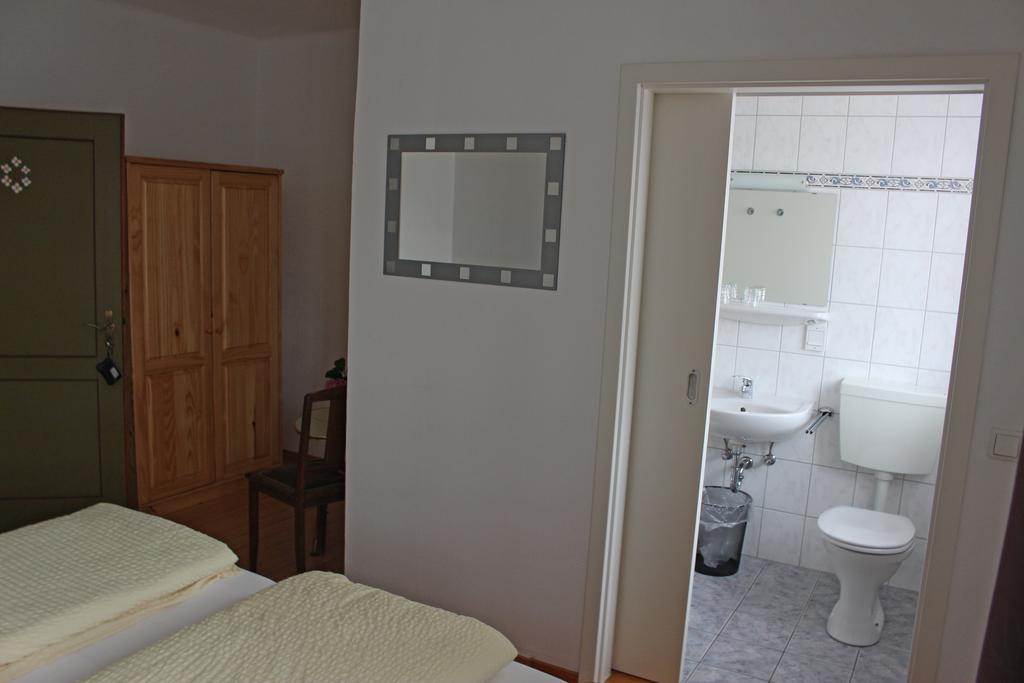 Altes Schulhaus Hotel Niederschlettenbach ภายนอก รูปภาพ